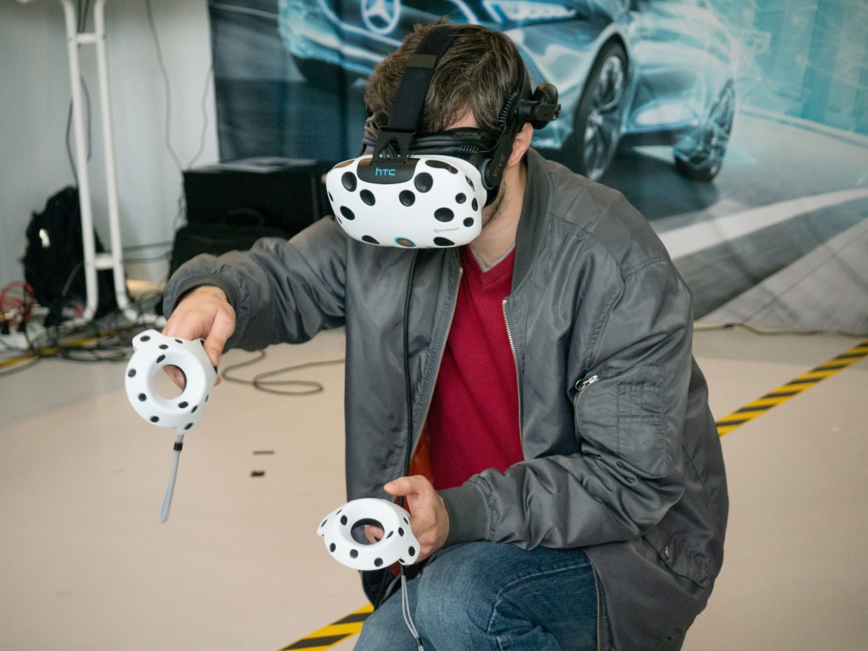 distribute vr training